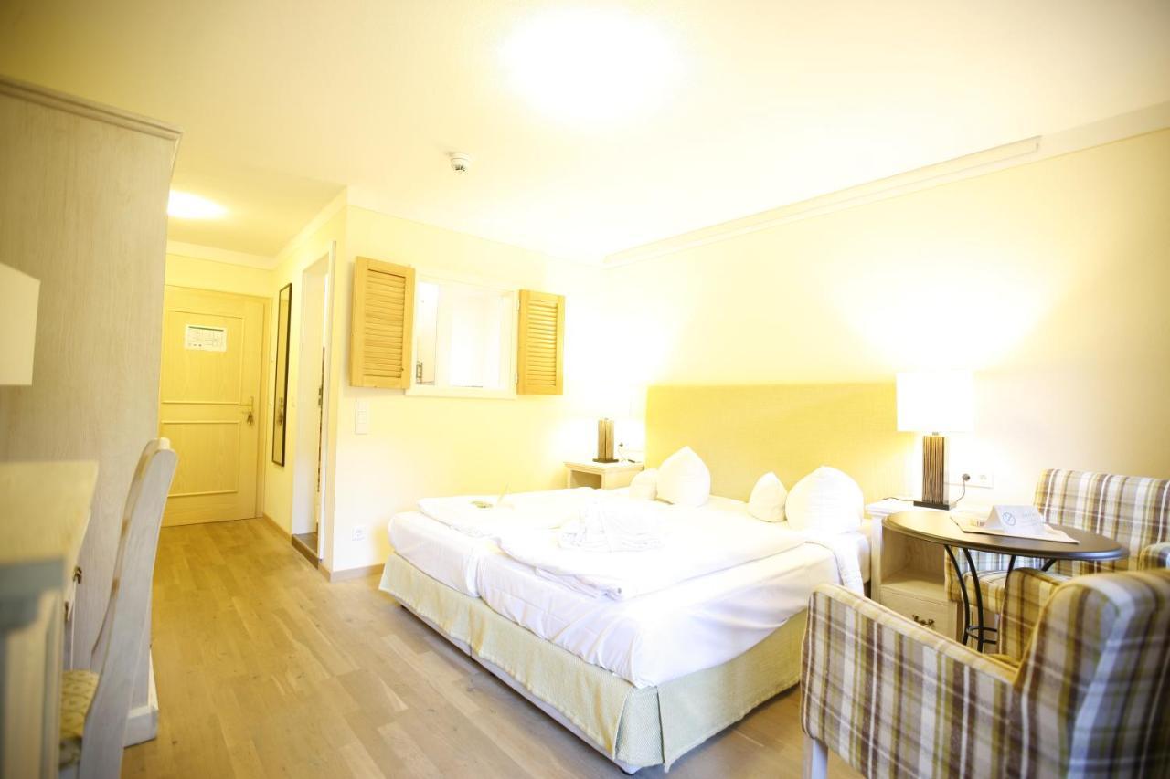 Hotel Gut Schmelmerhof ซังคท์แองเกลอมาร์ ภายนอก รูปภาพ