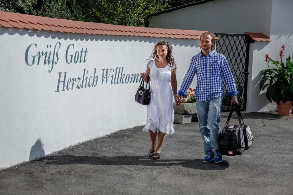 Hotel Gut Schmelmerhof ซังคท์แองเกลอมาร์ ภายนอก รูปภาพ